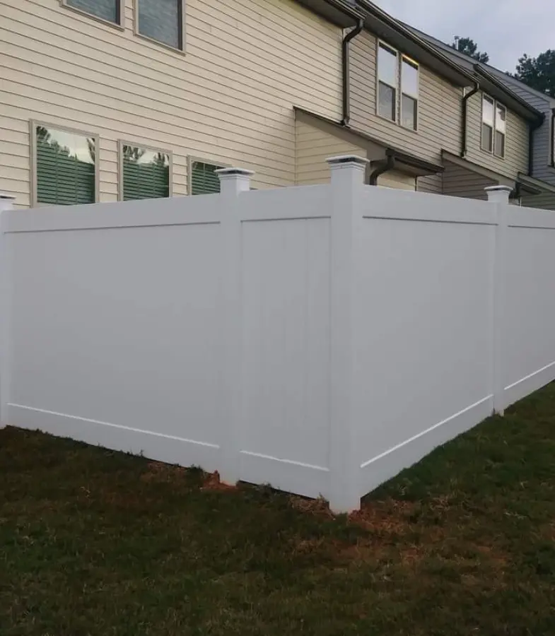 Low-Maintenance Vinyl Fencing in North Carolina